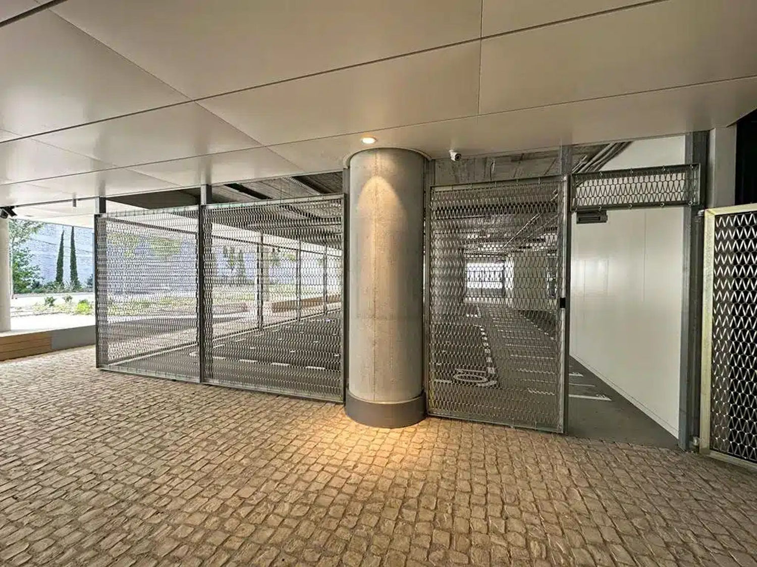 Outdoor gym enclosure – Madrid